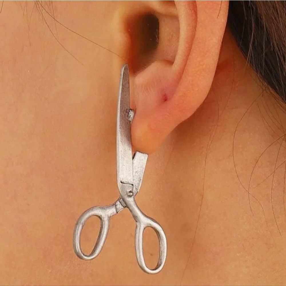 Metallic Scissors Gothic Vintage Look Earrings